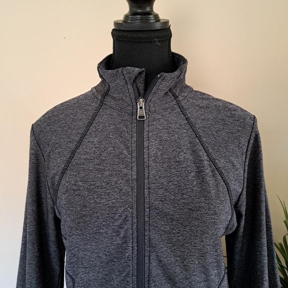 Tuff Athletics Zip Front Active Jacket Grey  Medium Activewear Top Long Sleeved - Picture 2 of 15